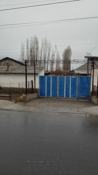 Уй сотилади. 5.3 сотих. 5 хонали