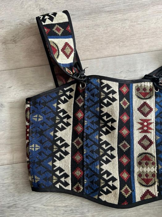 Продаю новый корсет