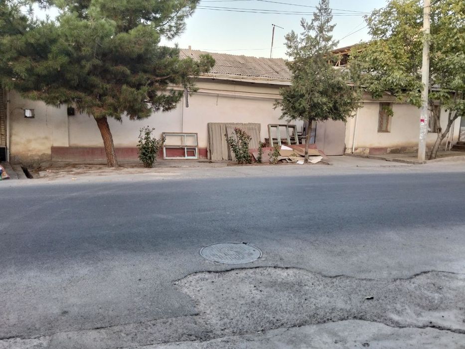 Fasaddan yer sotiladi