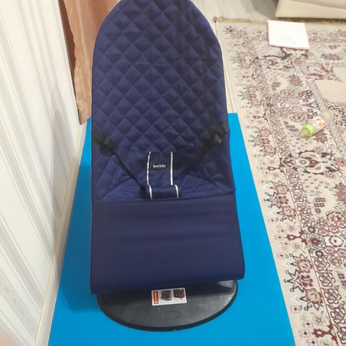 Продается детский шезлонг