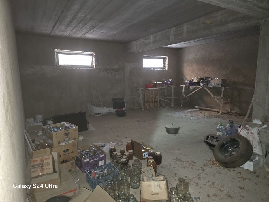 Rudakiy 181 dom yarim podval