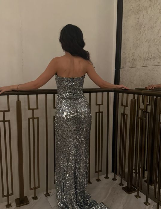 Платье вечернее с пайетками