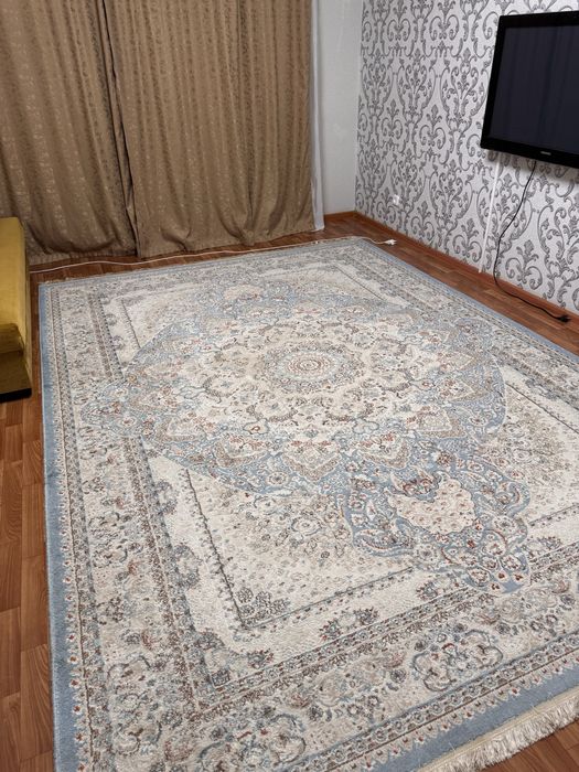 Продам ковер 2*3