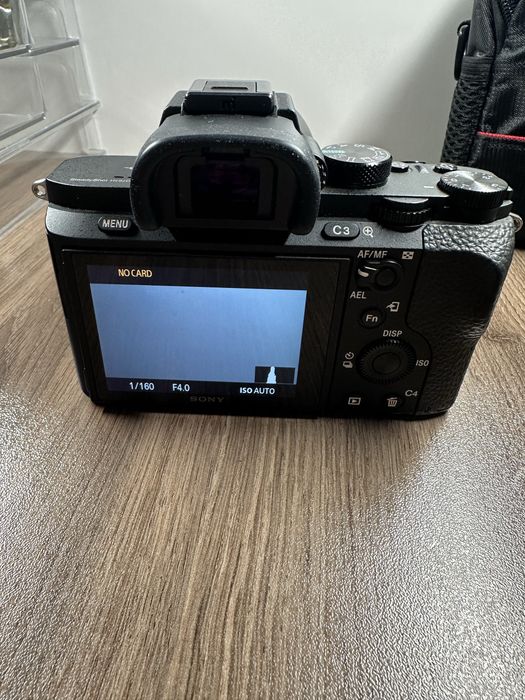 Sony A7 II + FE 50mm F1.8 – отлично състояние, до 6000 кадъра