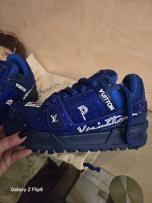 LV Unisex В наличност 39,40