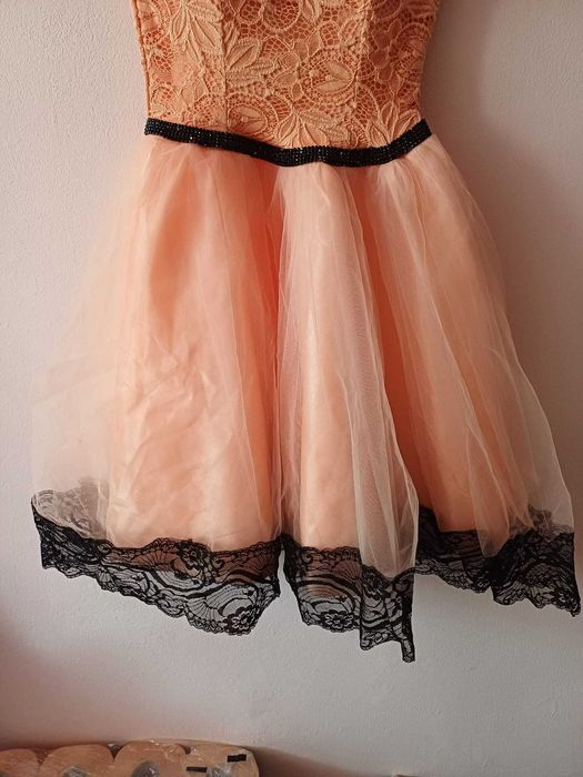 Rochie eleganta cu dantela scurta