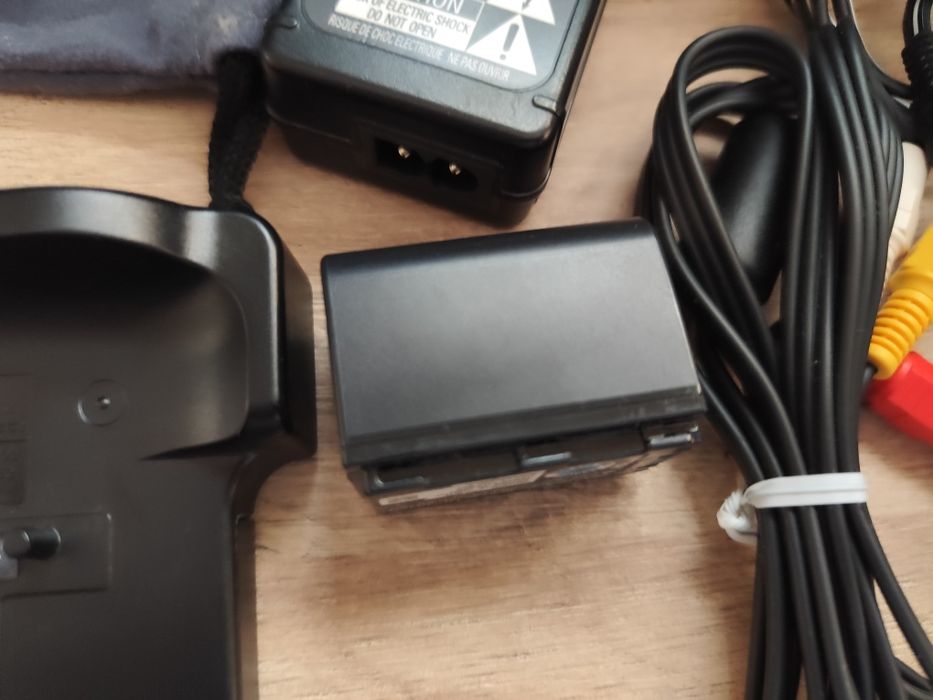 Sony HDR SR 10 с хард диск 40GB - Full HD Видеокамера