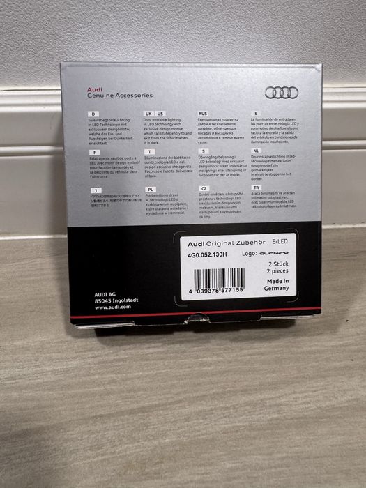 Audi Proiectoare LED Usa Logo Quattro Originale Set Stanga Dreapta