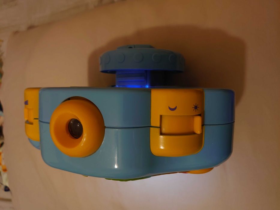 Proiector muzical pentru bebeluși