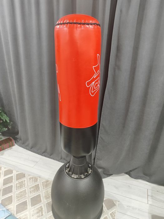 БОКСЕРСКАЯ ГРУША.            .