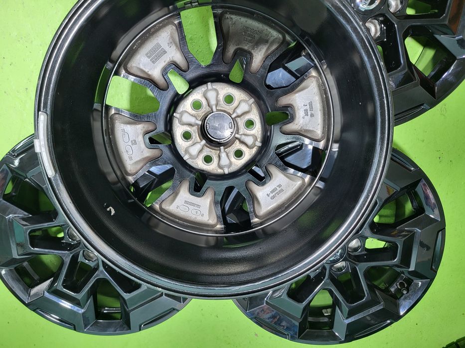 18 6x114.3 Nissan лети джанти 6х114.3 нисан