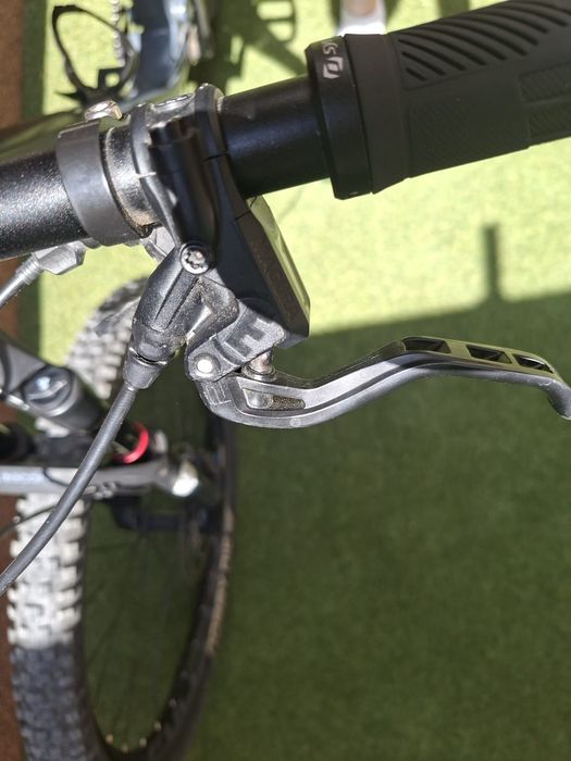 Bicicleta cube ams 100