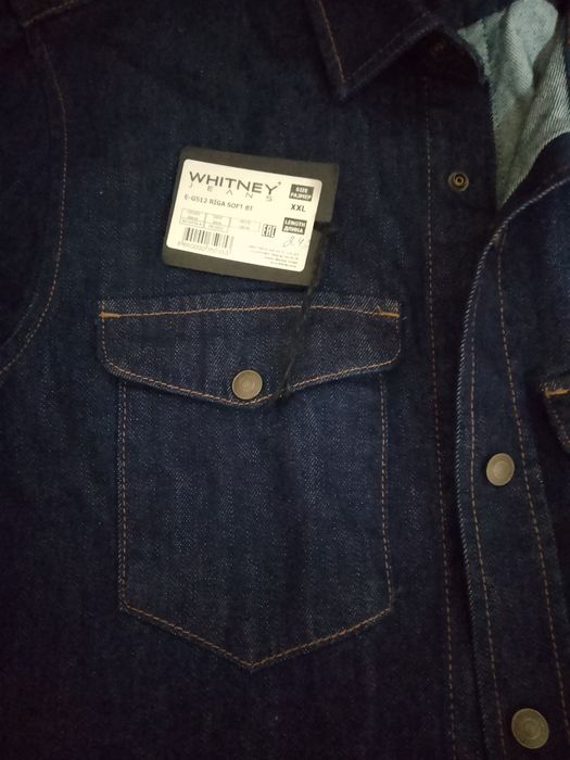 Продается джинсовая рубашка новая.