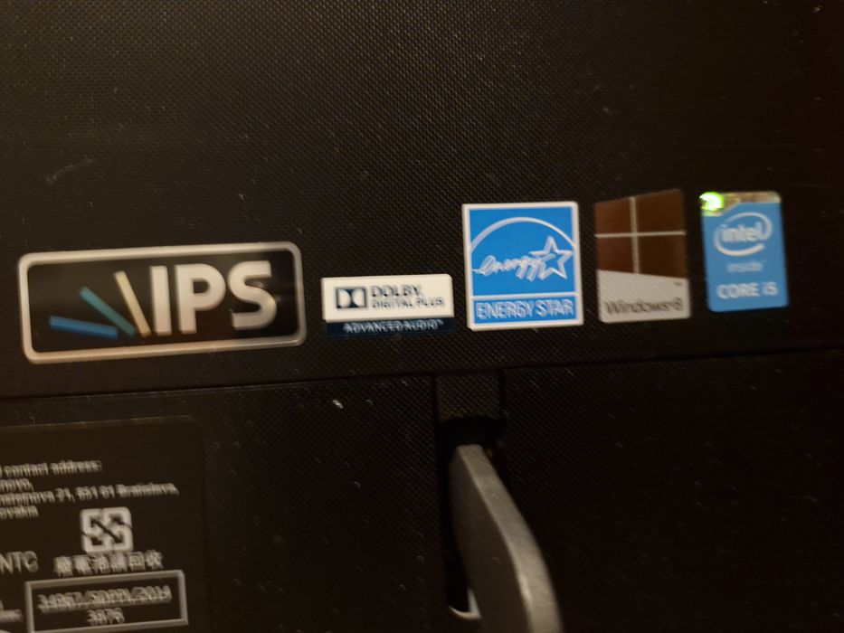 All-in-one система Lenovo с инсталирана операционна система ундоус 8