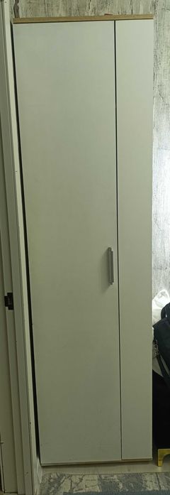 Продам шкаф срочно