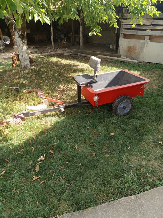 Продавам ремарке за мотофреза