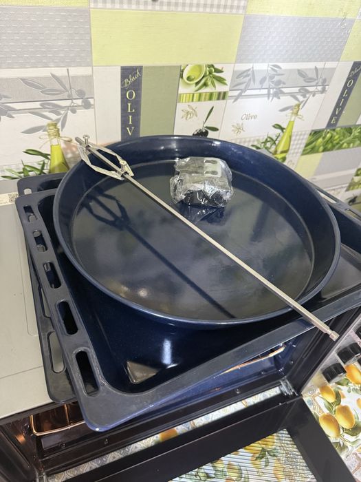 Продам мини печь электрическую