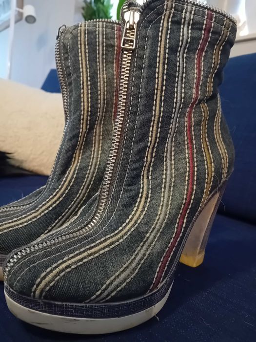 Елегантни дамски обувки