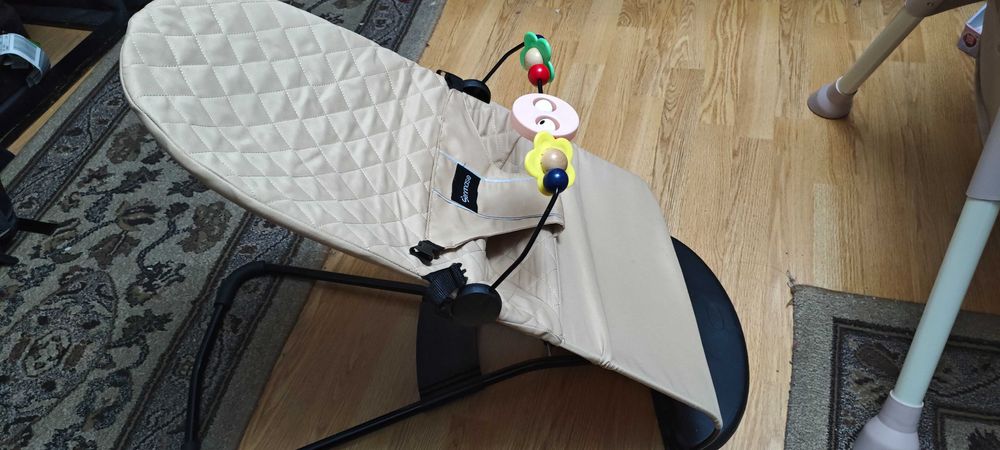 Scaun balansoar pentru bebelusi, Senmase, Inaltime reglabila