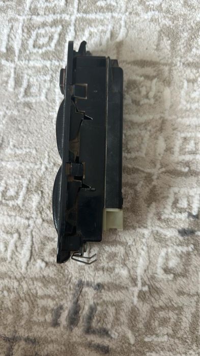 Блок стеклоподьемника Karina E