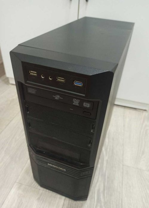 Продам компьютерный Корпус + Дисковод + Блок питания 400W