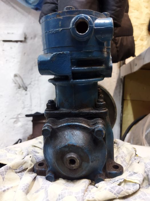 Компрессор К 700 , ЗИЛ,