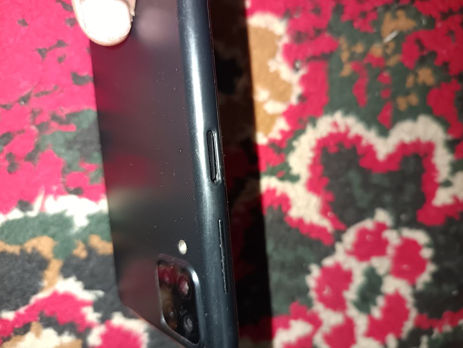 Telefonlar sotiladi  sotiladi arzon narxda