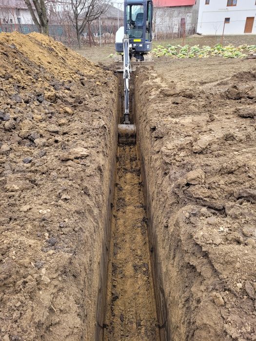 Excavări săpături demolari miniexcavator  picon escavator fosa septica