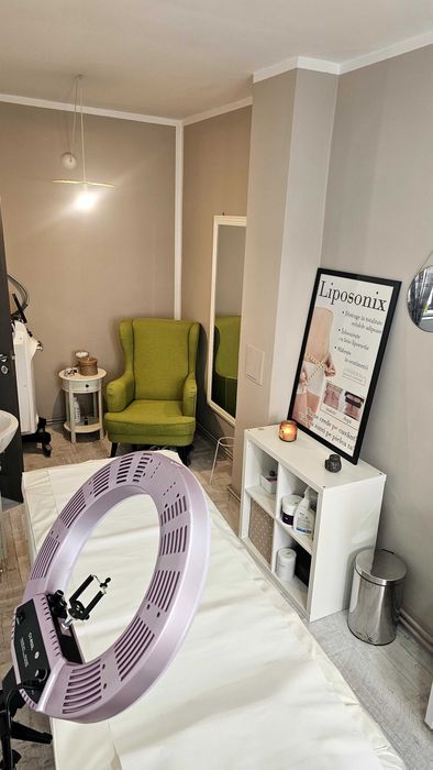 Închiriez camera cosmetica și post frizerie/coafor