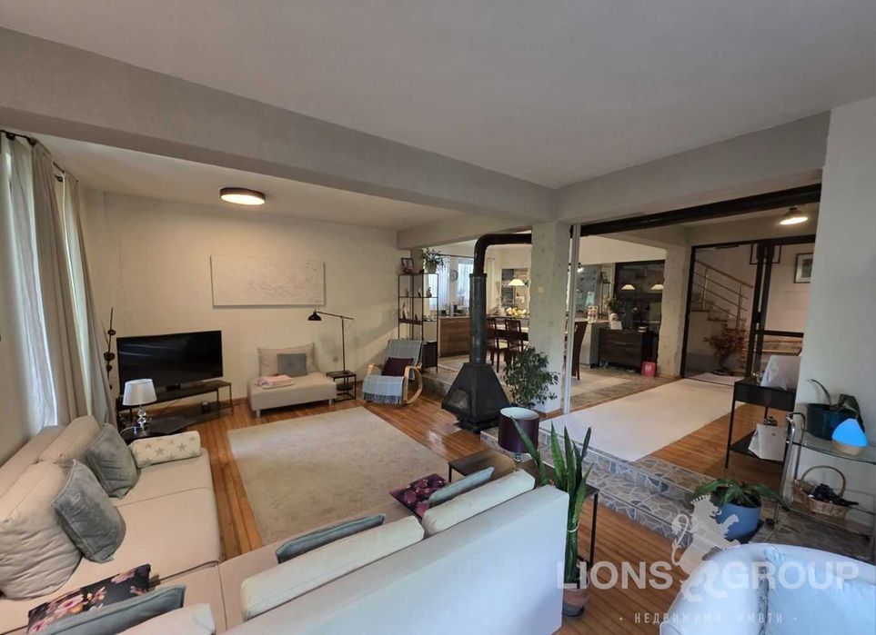 Продава се Къща в Варна, Изгрев - 261 кв.м за 3828 €/кв.м - Снимка #10