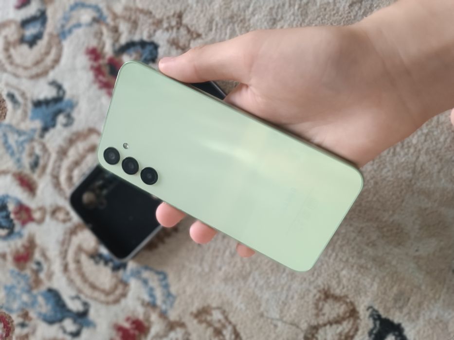 Samsung a24 128/6