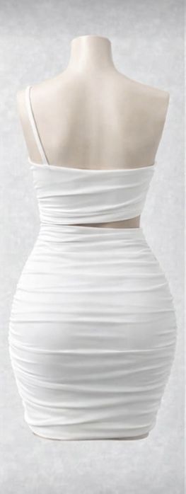 Нова къса бяла рокля с едно рамо – двойно подплатена, по тялото