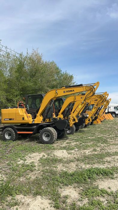 XG8085W Экскаватор