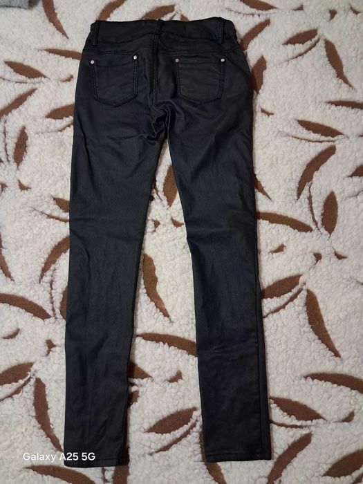 Pantaloni piele ecologica