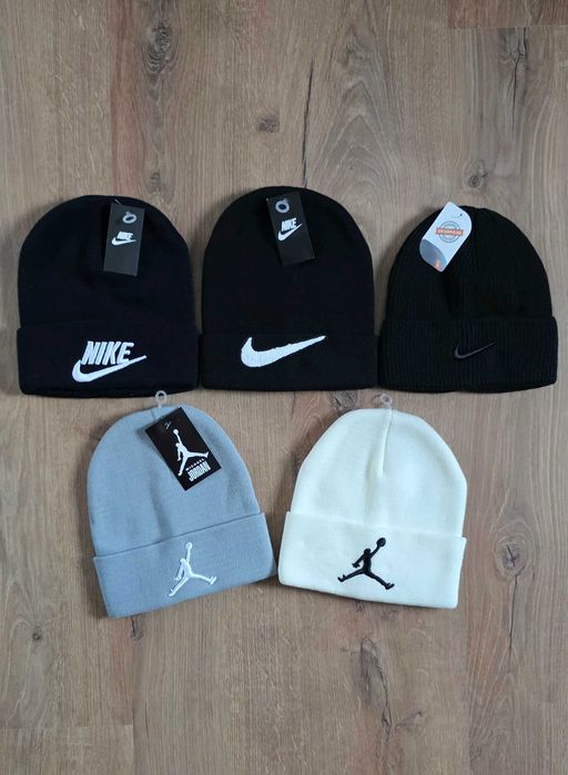 Шапки зимни унисекс