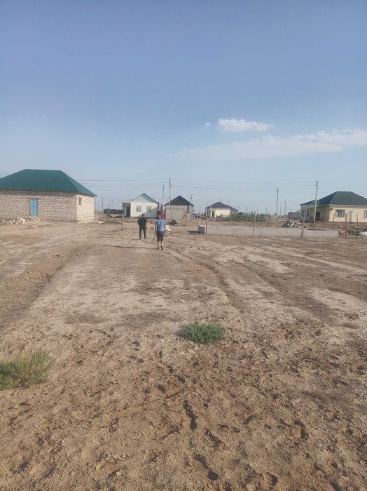 Продается земельный участок .