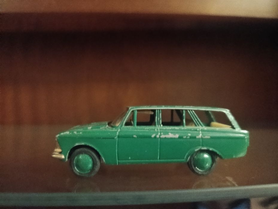 Москвич 427 железная игрушка из СССР