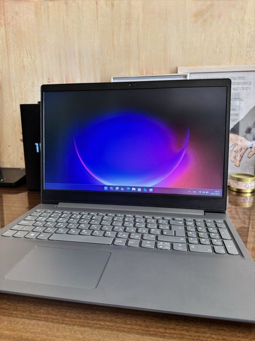 Ноутбук Lenovo