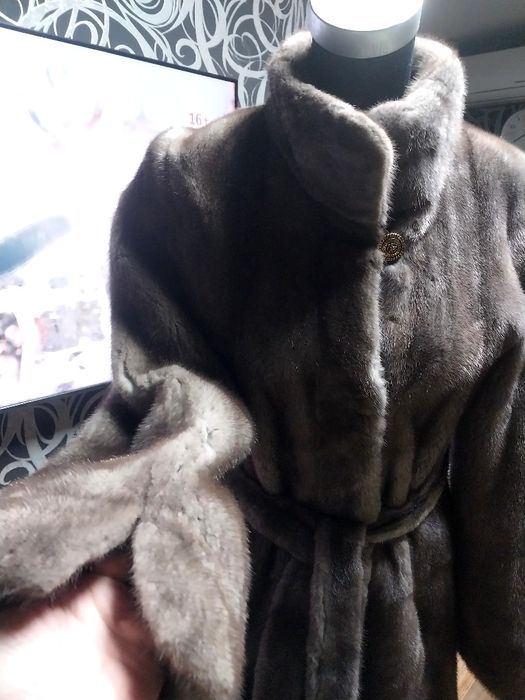 Продам женский пуховик