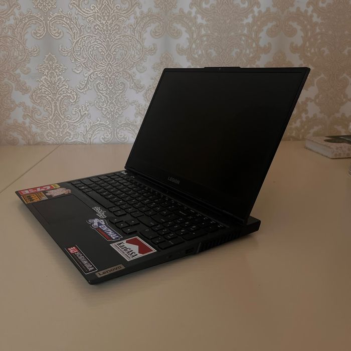 Lenova legion 240000