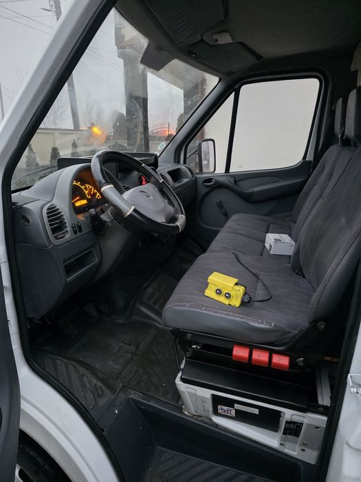 Mercedes benz sprinter basculabil