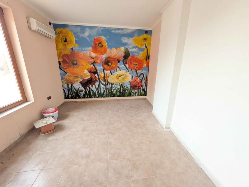 Продава се Ателие в Казанлък - 25 кв.м за 1326 €/кв.м - Снимка #1