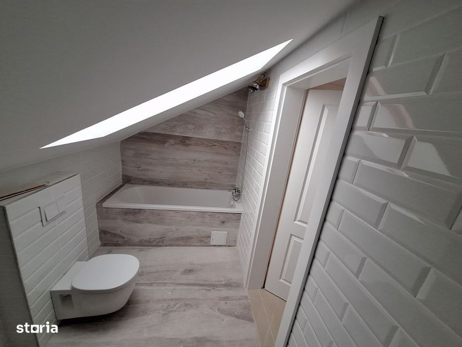 Apartament cu 3 camere- 71 mp utili-bucatarie inchisa- Pozitie excelen