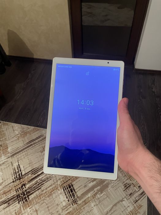 Tabletă Facetel. Q3 auriu.