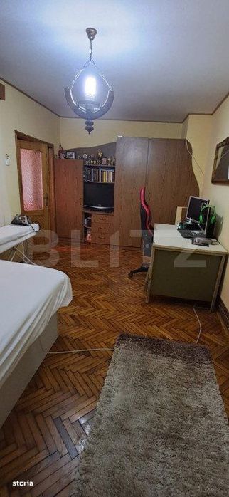 Casa de vanzare, cu 6 camere, 200 mp, zona centrala-Dej