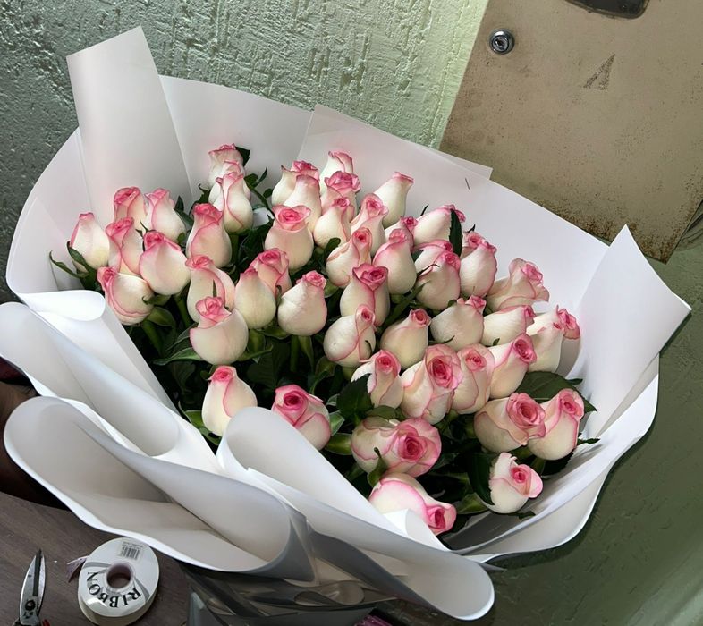 Букеты, акция, розы