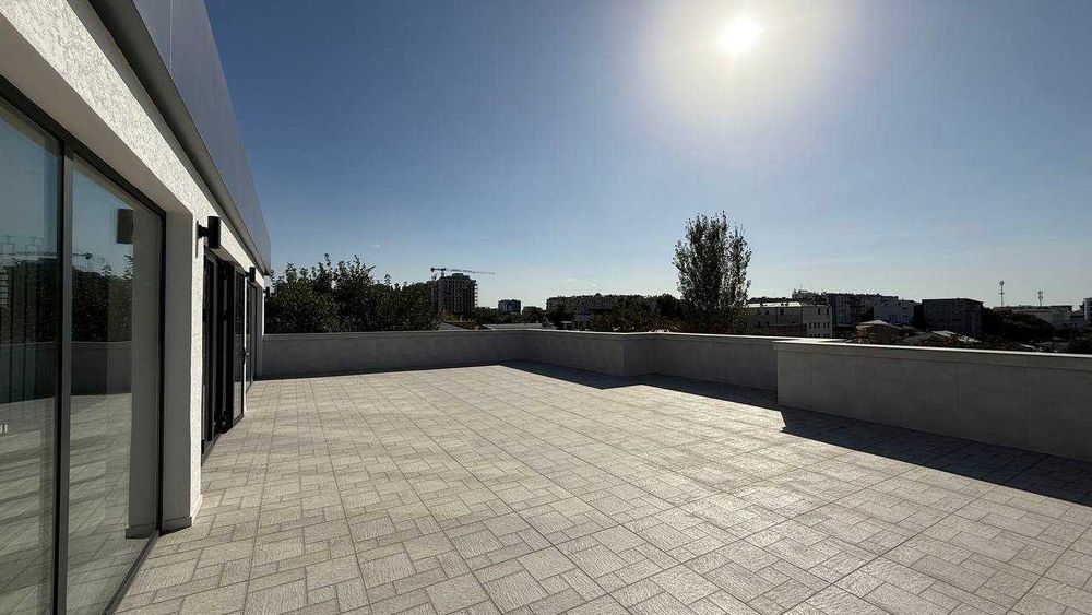 отдельностоящее здание в престижном районе. НОВОЕ - с ремонтом