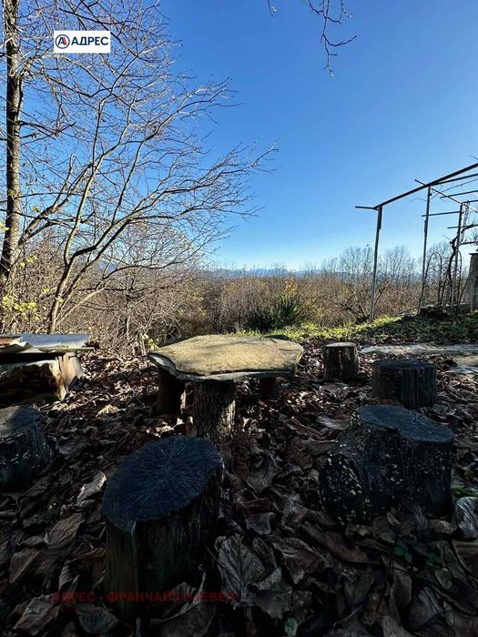 Къща в Ловеч, област-с.Белиш площ 48 цена 43000