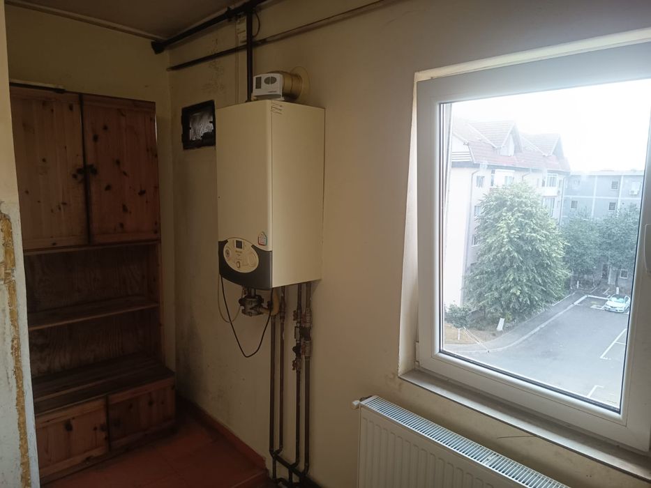 Vand apartament doua camere  Confecții