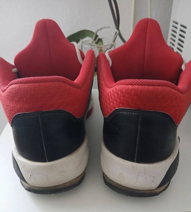 Adidasi jordan marime 43